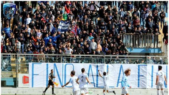 Manfredonia-Fidelis Andria: la Gradinata Est protesta in silenzio