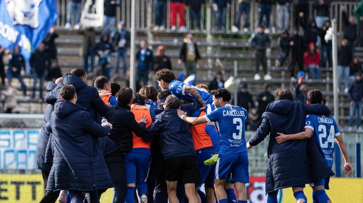 Valore delle rose nel Girone C: Siracusa ultimo, fuori dal podio Catania e Cosenza