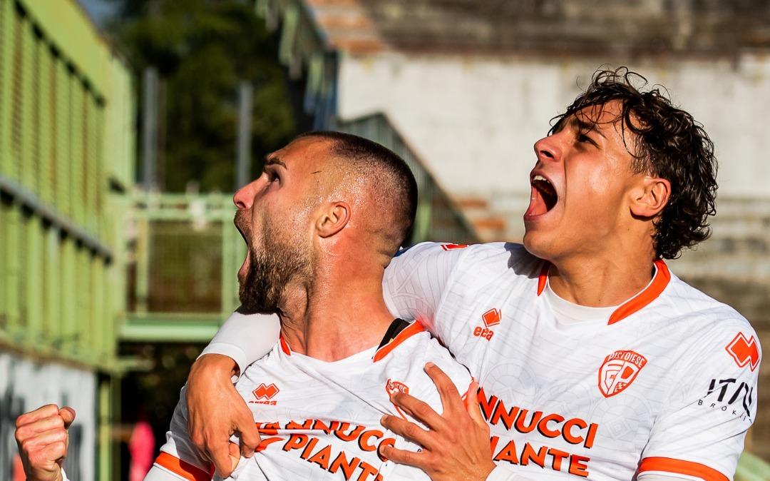 La Pistoiese vince 1-0 in una gara a ostacoli e "accende" la lotta per la C