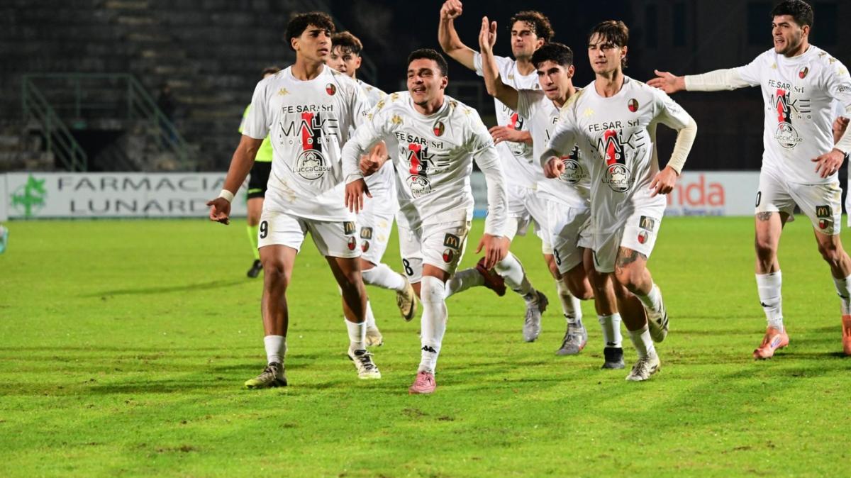 Vittoria e vetta: la Lucchese espugna il campo della Pro Livorno e non molla il comando