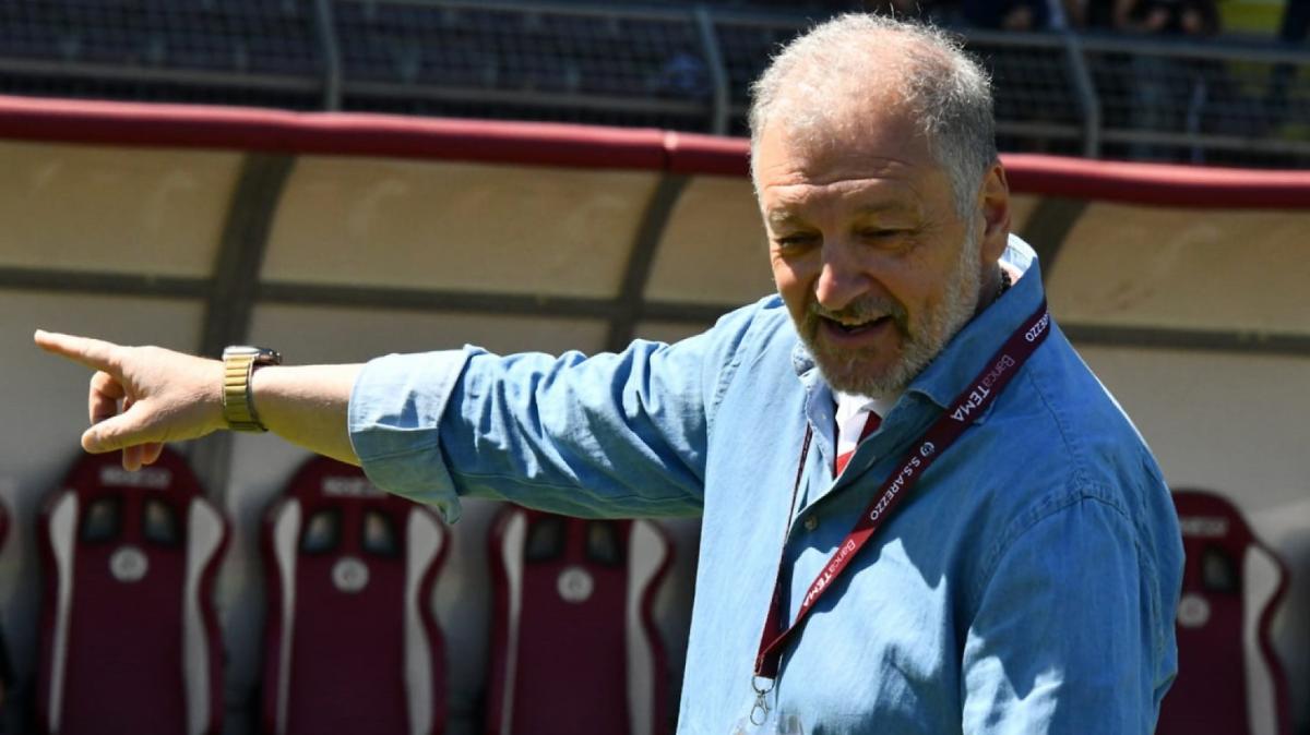 Arezzo, piano Serie B: il vertice societario decide il futuro tra conferme e nuovi arrivi