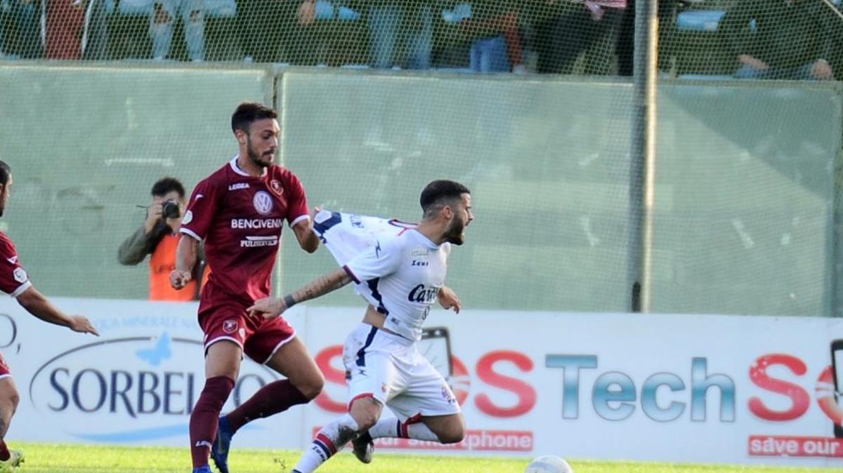 Taranto, dopo Loiodice si punta su Blondett (Reggina) per la difesa