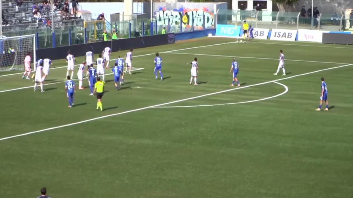 Orgoglio Siracusa: gli azzurri calano il poker contro la Casertana