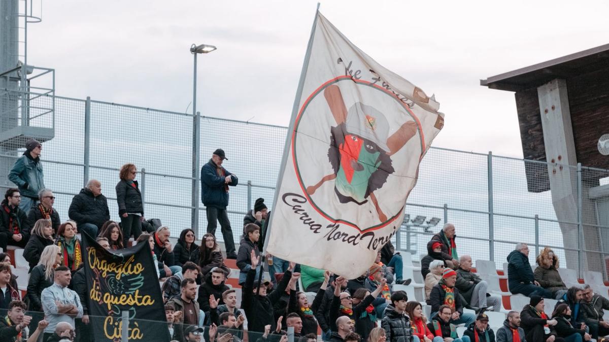 Ternana, sarà Carlo Mammarella il nuovo diesse. È caccia all'allenatore