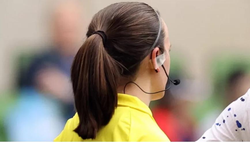 La follia: arbitro donna minorenne presa a pugni e calci in una gara Allievi