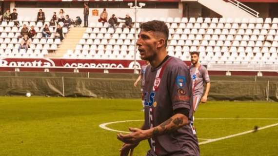 Gravina e Palmese su un centrocampista con oltre 200 gare in D