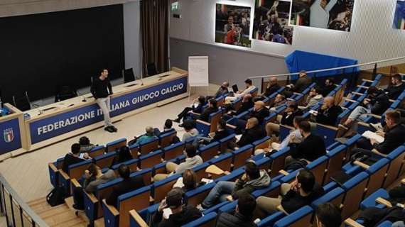 Buffon in cattedra: la lezione al corso per direttore sportivo a Coverciano