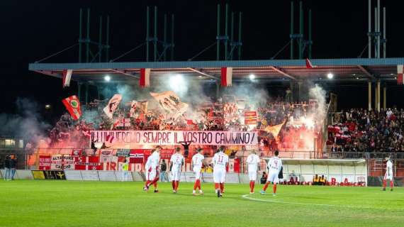 Nota dell'Altamura: «La mancanza di uno stadio adeguato ci impedisce di...»