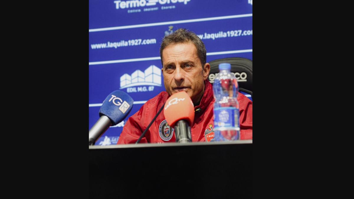 L'Aquila, mister Fucili: «Dobbiamo vincere in casa, ognuno deve dare qualcosa in più»