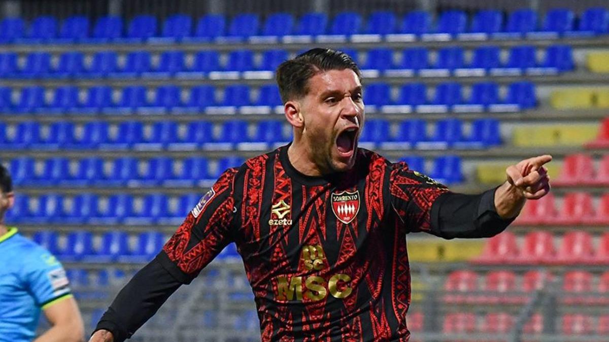 Il Sorrento con la doppietta di Sabbatani stende il Siracusa