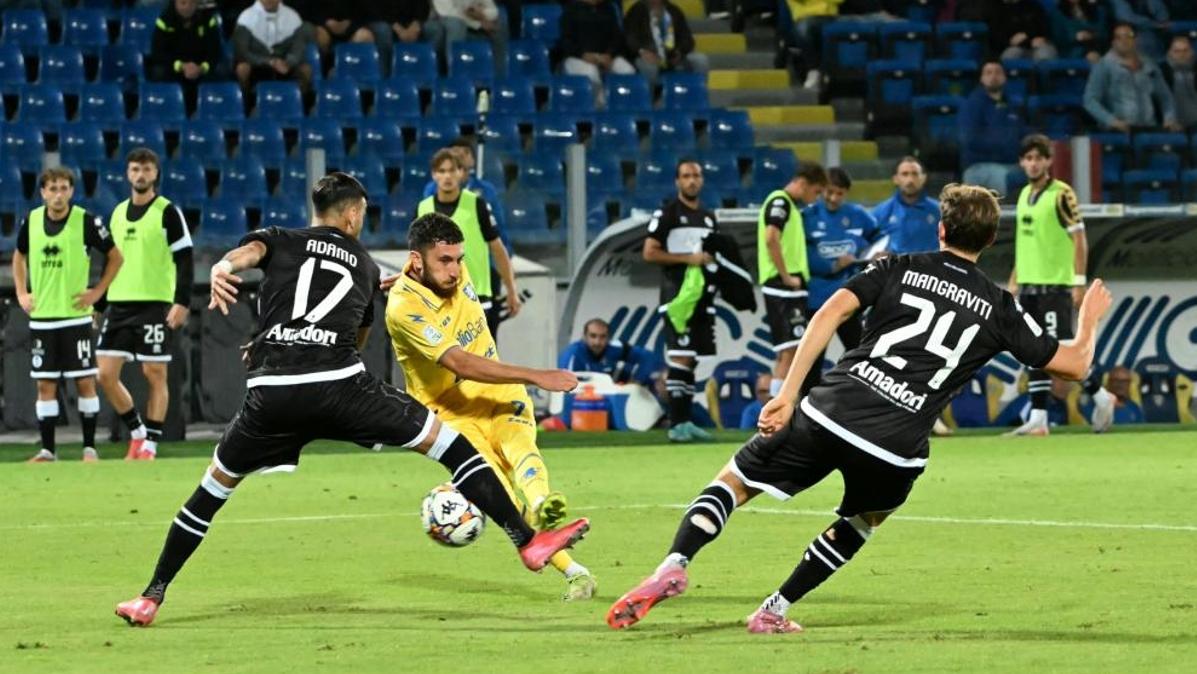 Frosinone blinda Ghedjemis: il talento conteso da mezza Serie A