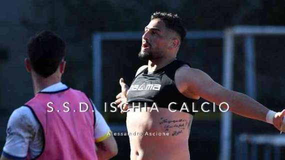 L'Ischia in 10 contro 11 gode al 95': Talamo spegne l'Atletico Uri