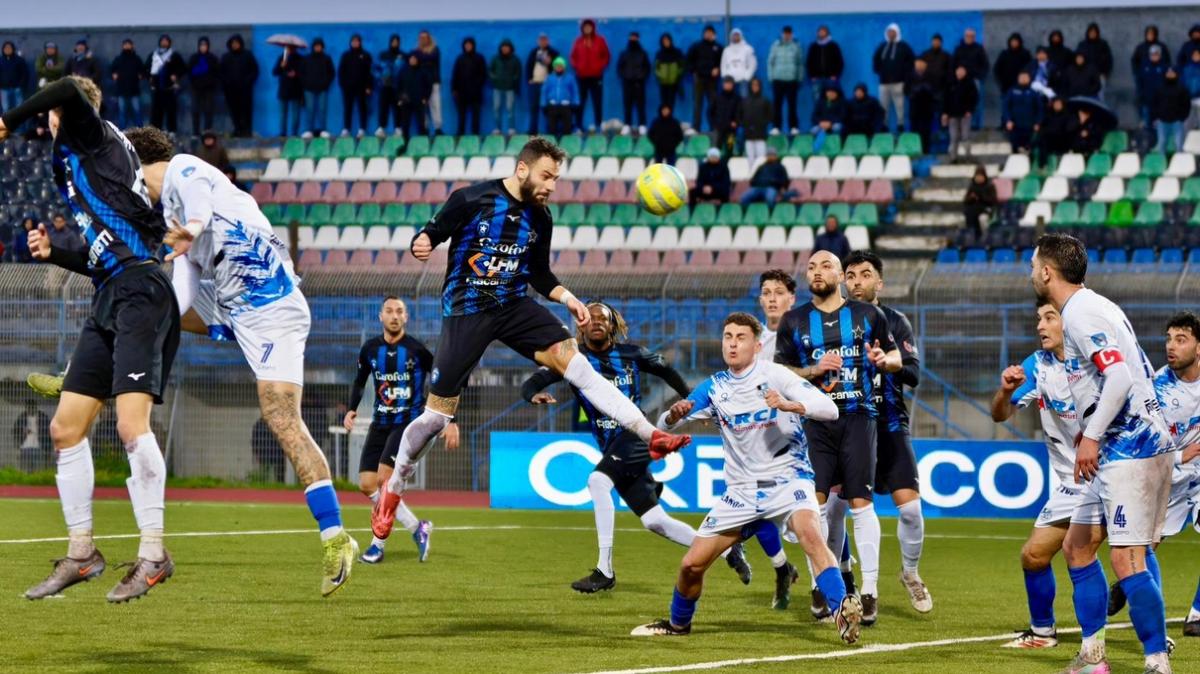 Il Bisceglie ribalta il Racale: rimonta da 0-1 a 3-1. Continua la corsa al vertice