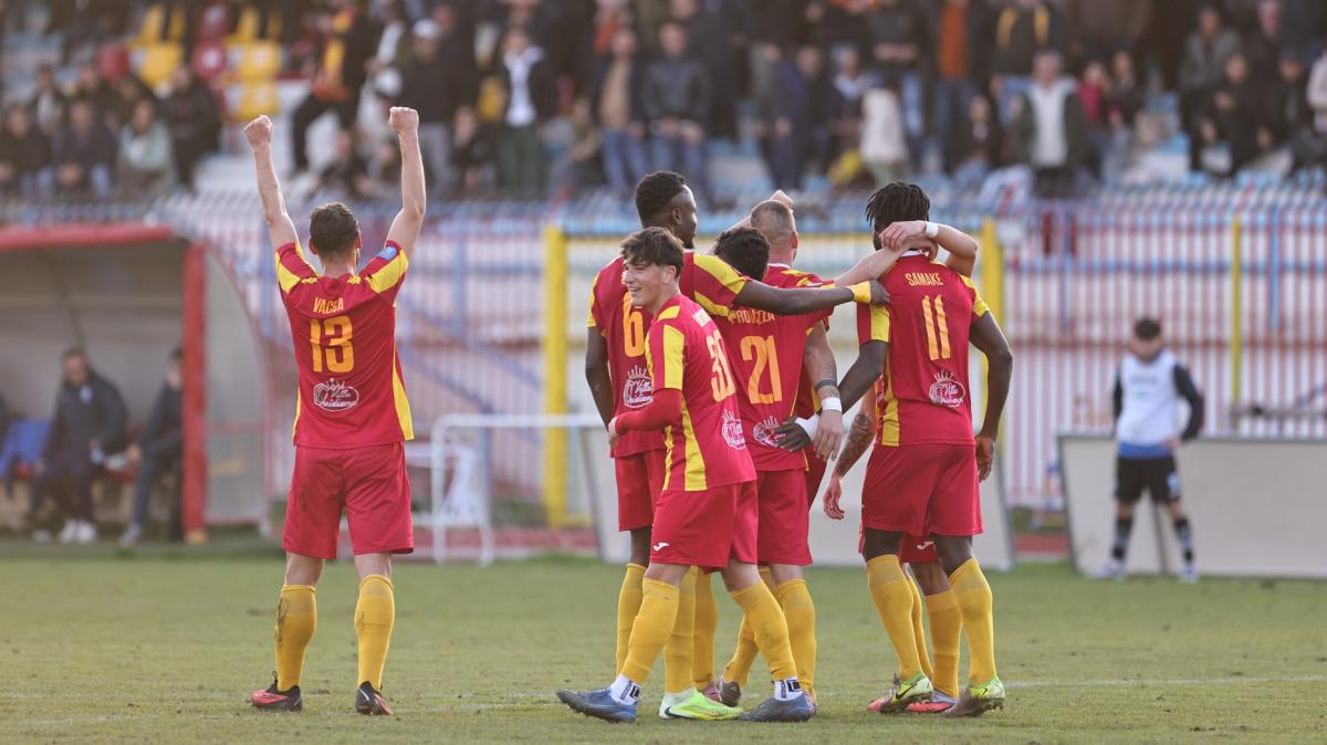 Veterani contro giovani: Nuova Igea Virtus stacca tutti nel Girone I