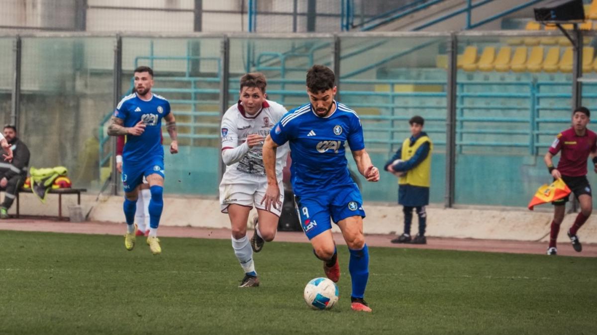 L'inferno in tre punti: Fidelis Andria, ora è vietato tremare. La "tagliola" degli 8 punti spaventa tutti