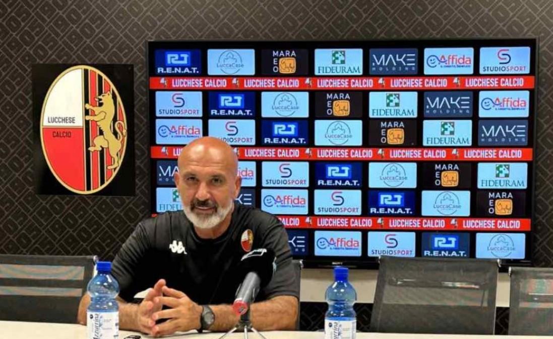 Lucchese, mister Pirozzi: «Usciamo a testa alta e pensiamo alla prossima. Il calcio è dei nostri tifosi»