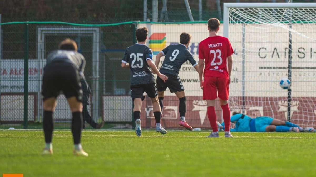 Serie D, il punto sul girone E: Grosseto, ripartenza da leader. Il Tau regge l'urto, crollano Siena e Seravezza. In coda il Poggibonsi è vivo