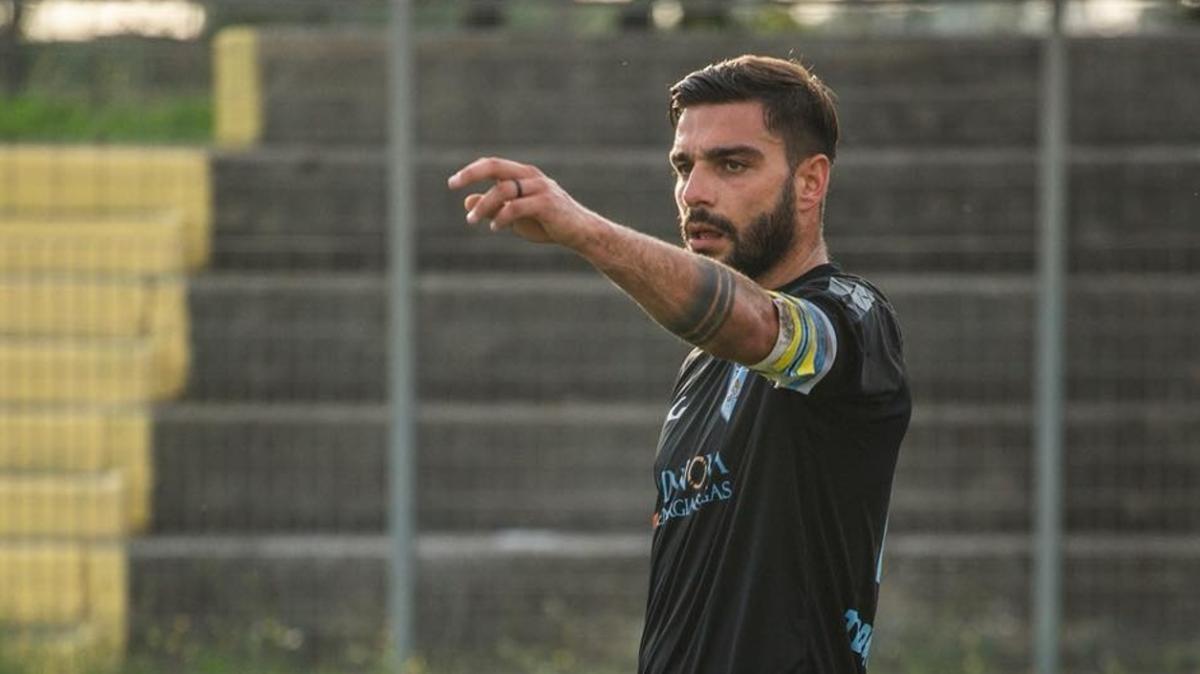 Viterbese, rinforzo a centrocampo: ufficiale l'arrivo di Francesco Manoni