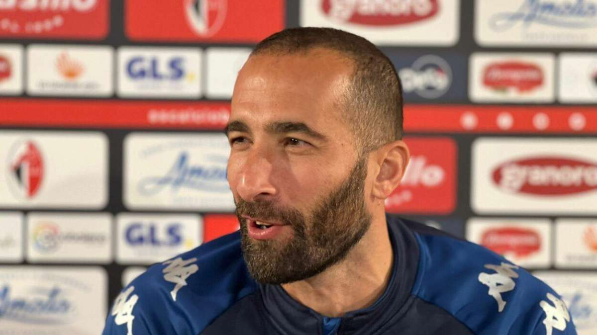 Bari, 18 operazioni e qualche rimpianto: Di Cesare spiega il mercato, «Abbiamo cercato di migliorare la rosa»