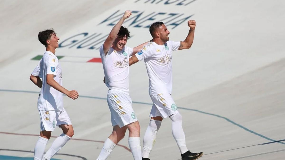 La Fezzanese piega di nuovo il Pordenone: i ramarri eliminati dai play-off