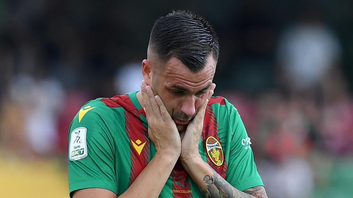 Fallimento Ternana, ora è caccia ai calciatori svincolati: Pineto su Bruno Martella
