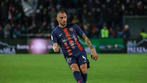 Svincolati - Terzino destro classe '97 ex Clodiense e Cosenza