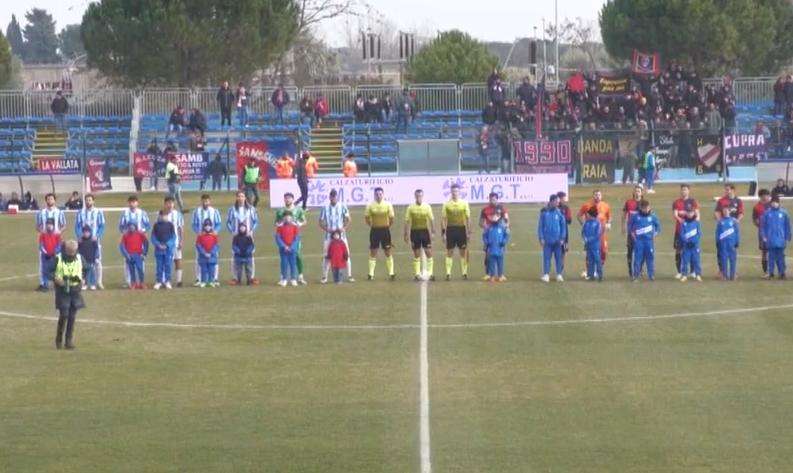 Wood Farm Sequestrata? Come L’arresto Impatta La Casa Di Ritiro Ristrutturata Di Andrew