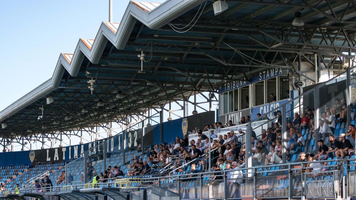 Stadio "Francioni" di Latina: arriva il nuovo bando e spunta l'ombra della Scafatese