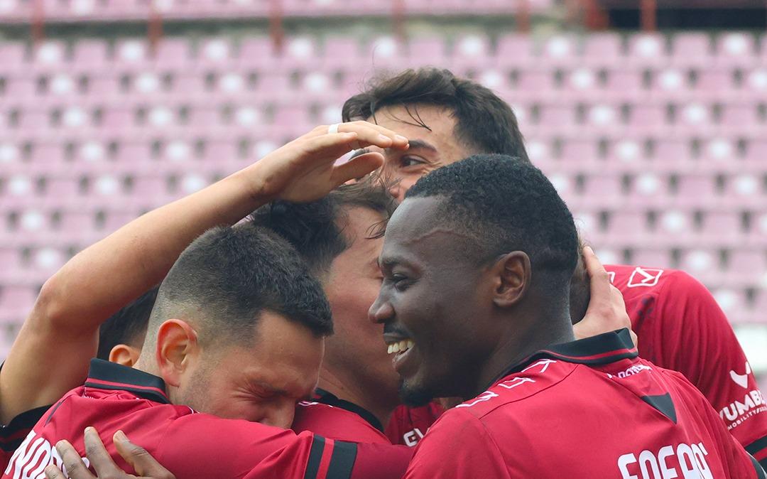 Reggina, marcia trionfale: 3-0 alla Vibonese e ottava meraviglia per Torrisi