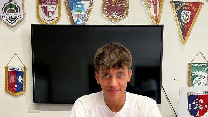 UFFICIALE Un esterno mancino approda al