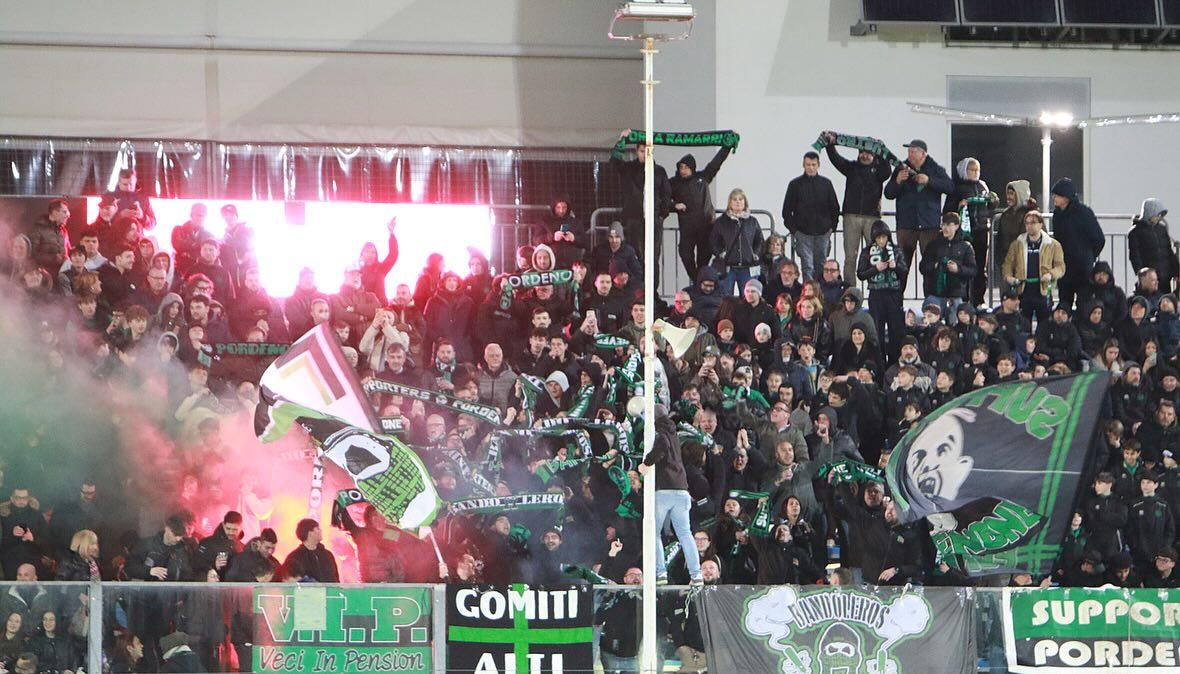 Pordenone-Ufm da impazzire: succede di tutto al Bottecchia, ora lo spareggio per la D