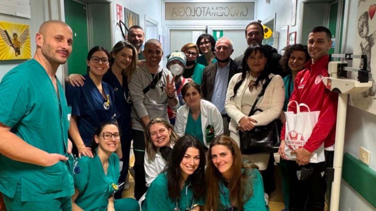 Vis Pesaro al Salesi: doni e sorrisi per i piccoli pazienti