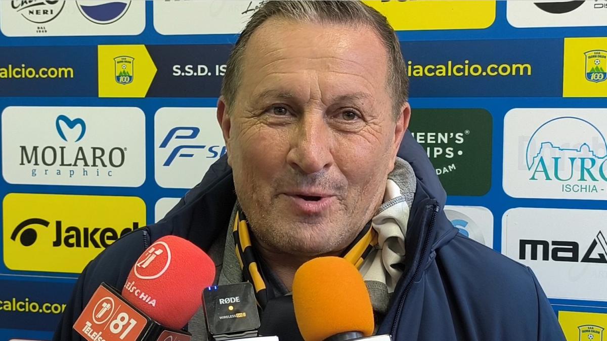 Ischia, Carlino a cuore aperto: «È come aver vinto un campionato, il calcio lo faccio solo qui o tifo Napoli»