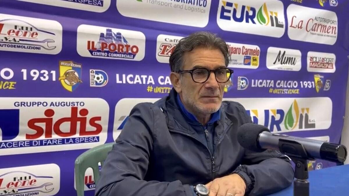 Messina, mister Romano: «Sul campo 12 punti, saremmo secondi...»