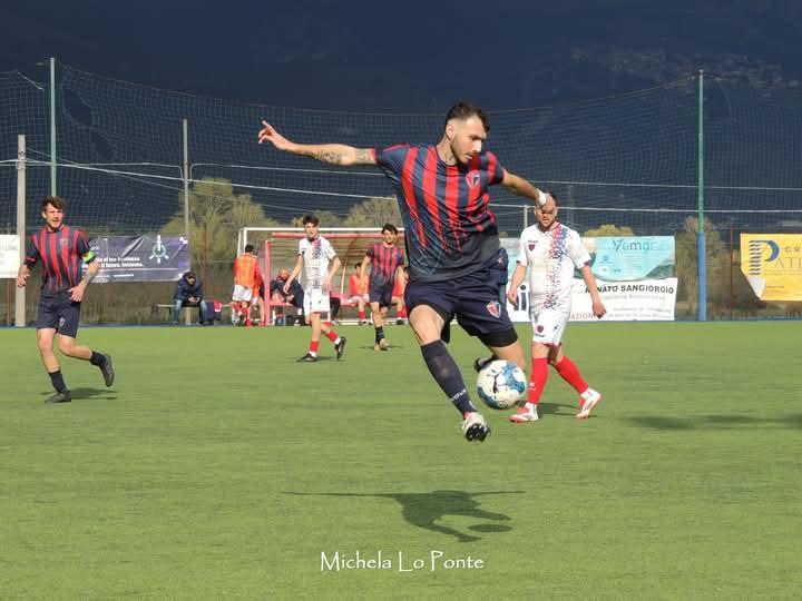Santarcangiolese: Binale dedica il gol al padre. «Settimana speciale»