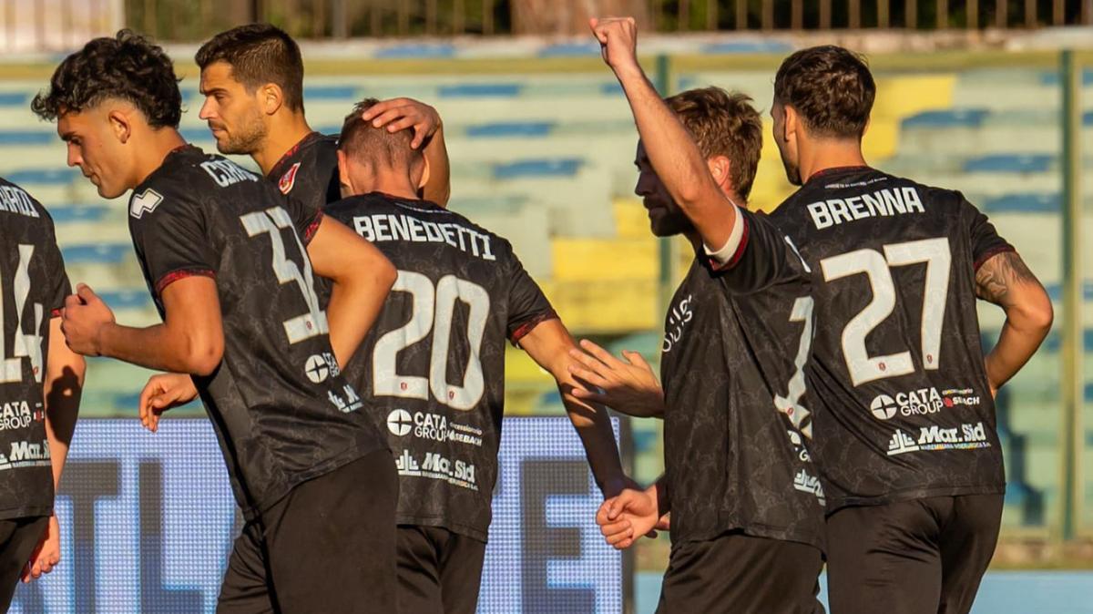 Il Grosseto dilaga 4-0 contro un Terranuova Traiana inesistente