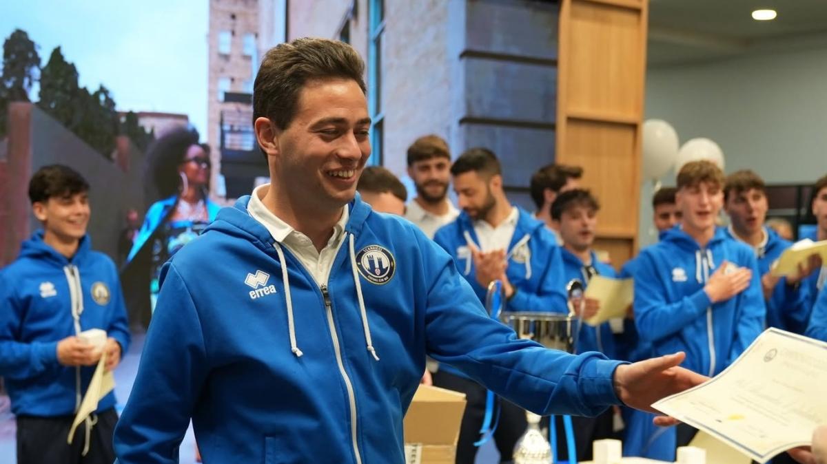 Alessandro Poli lascia lo Scandicci: fine di un'era per il centrocampista dei Blues