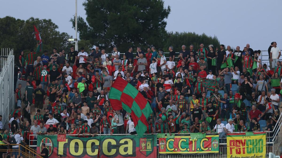Caso steward risolto: Ternana-Sambenedettese si giocherà regolarmente con il pubblico