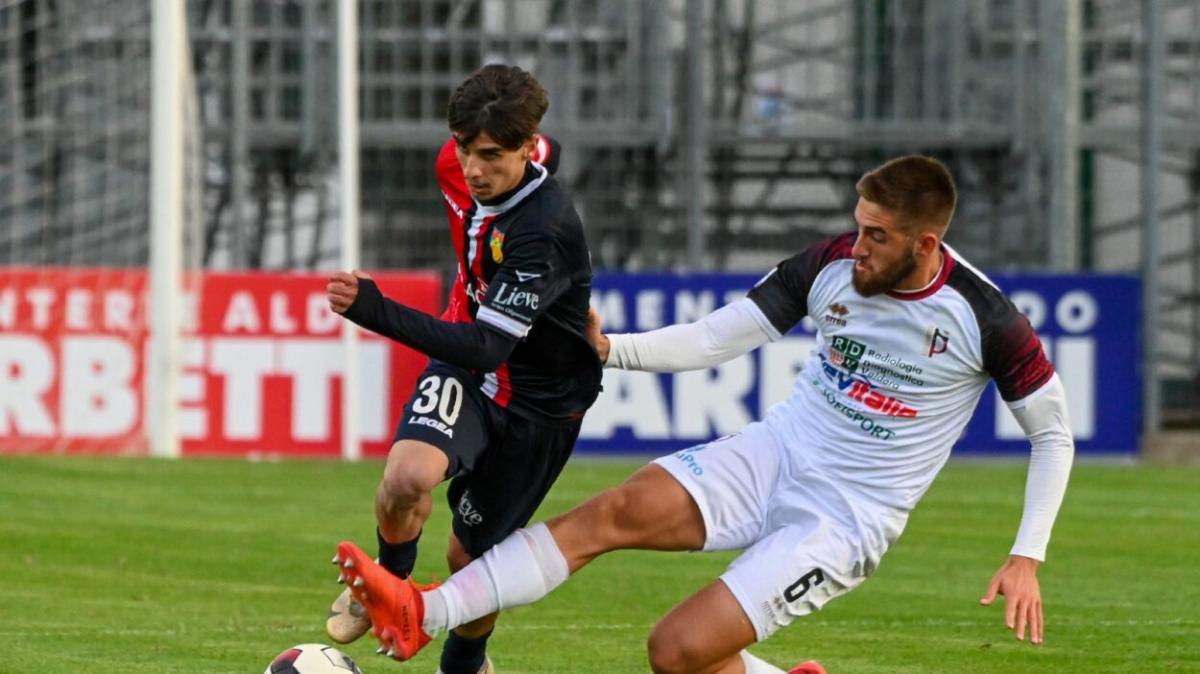 UFFICIALE: Arezzo scatenato, preso il talento ex Pisa e Carrarese