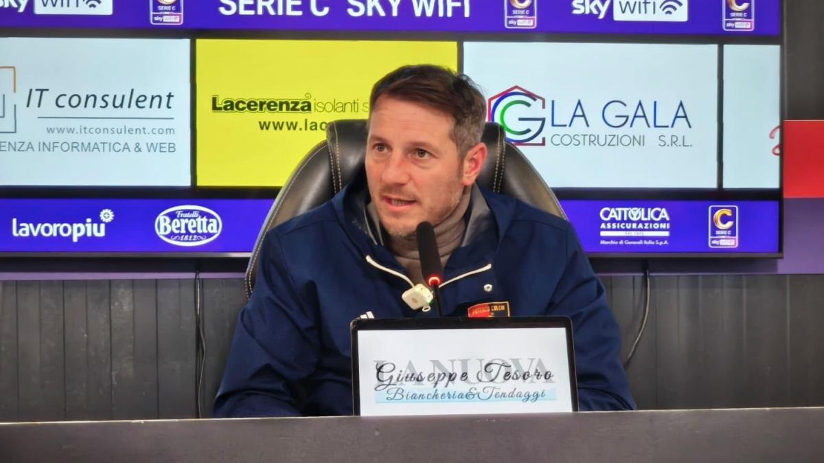 Potenza, De Giorgio: «A Crotone prova di maturità. Emergenza in attacco, ma non pensiamo alla Coppa»