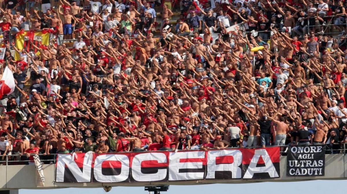 Svolta societaria per i molossi, trattativa segreta svelata: ecco chi vuole comprare la Nocerina
