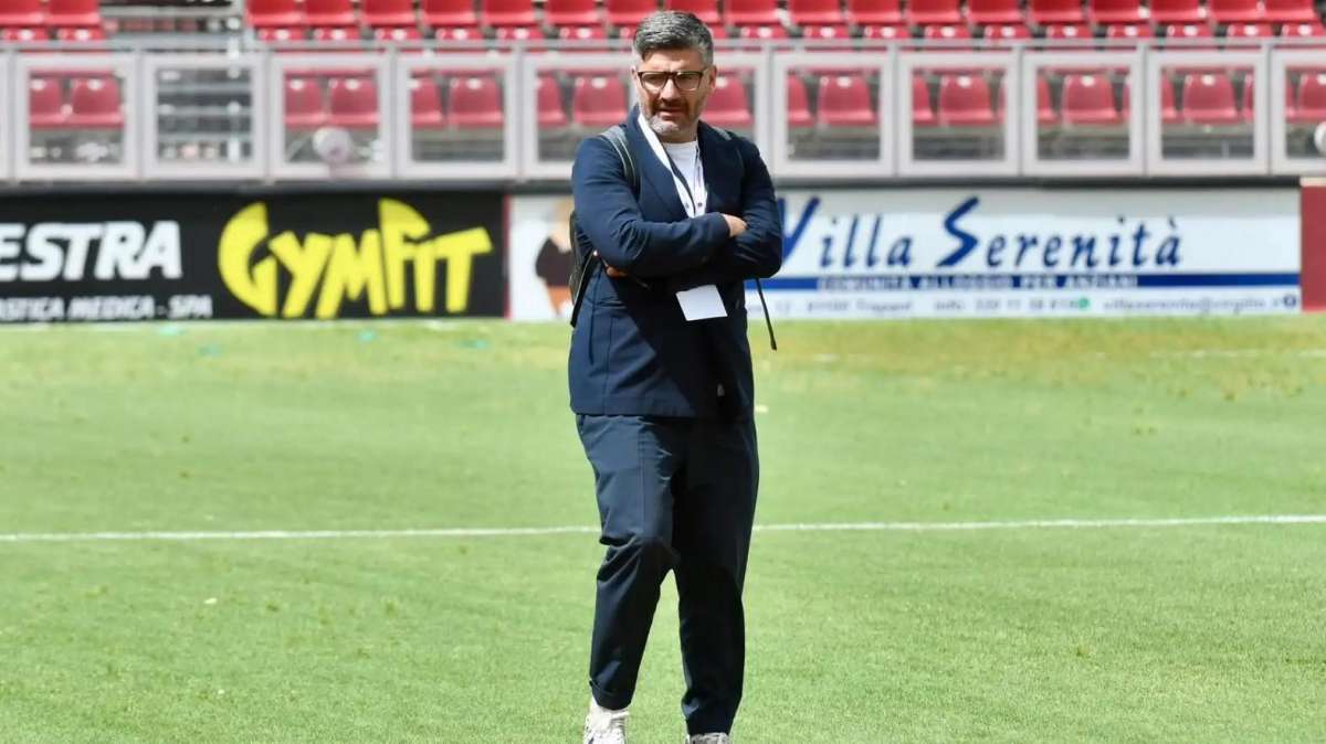 Cavese, l'urlo del DG Filippi contro il divieto di trasferta: «Ci sentiamo beffati, ora basta: ricorso immediato al TAR»