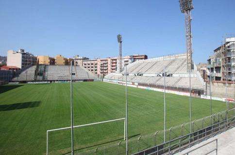 FC Messina, grana stadio. Il sindaco: "Non adoro le prese per il c..."