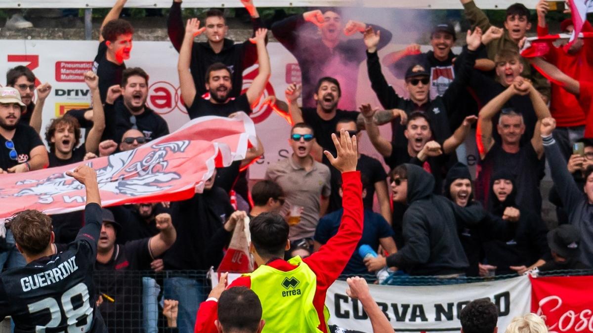 Serie D, girone E - il punto: il Grosseto corre, Siena e Foligno inseguono