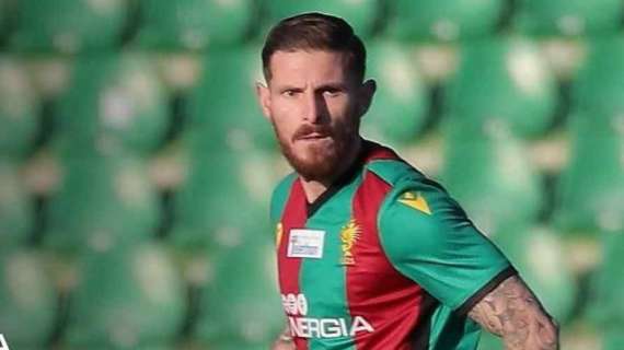 Ternana in ansia per Loiacono: lesione muscolare per il difensore