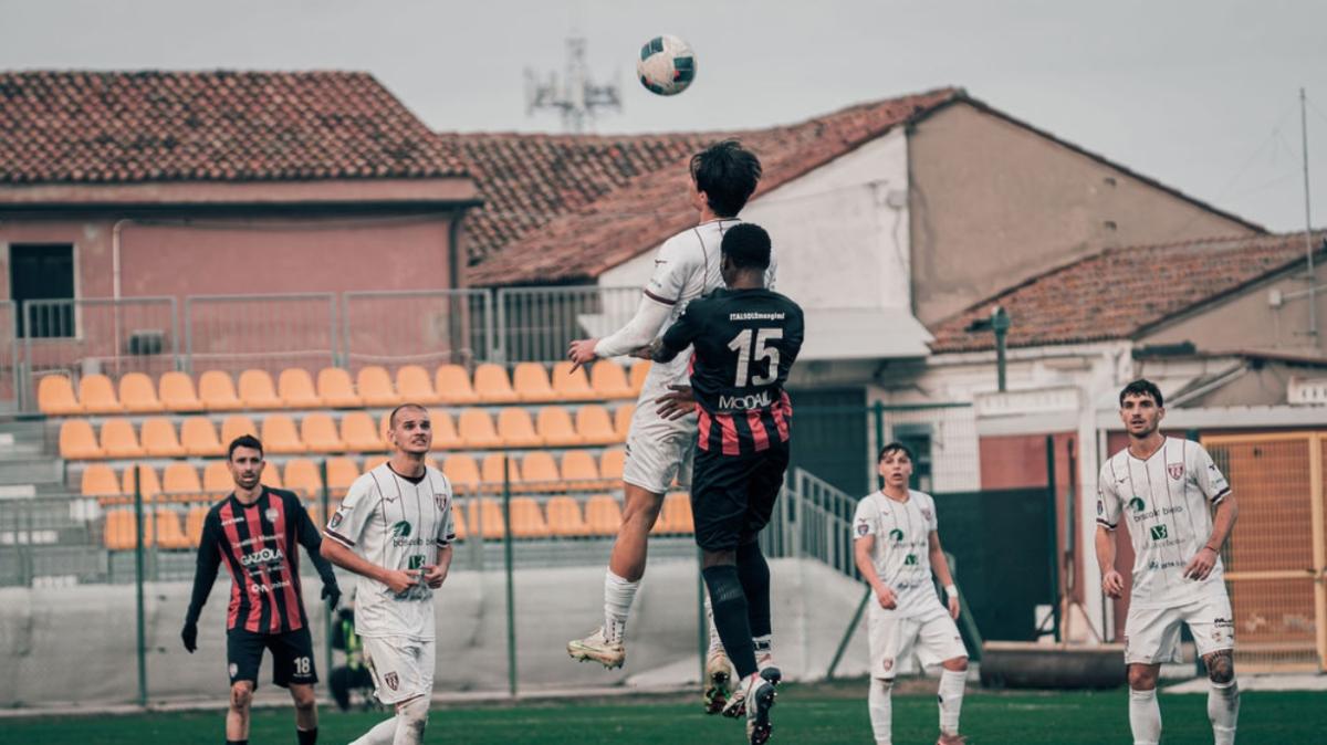 Serie D, il punto sul girone C: Treviso, "pareggite" pericolosa: la Clodiense rosicchia ancora. Legnago show a Muzane, notte fonda per l'Adriese