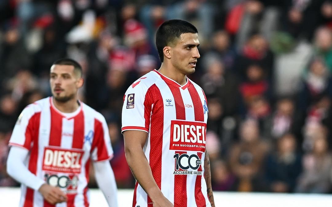 Vicenza, tegola in difesa: l’infortunio di Benassai scuote l’ambiente biancorosso