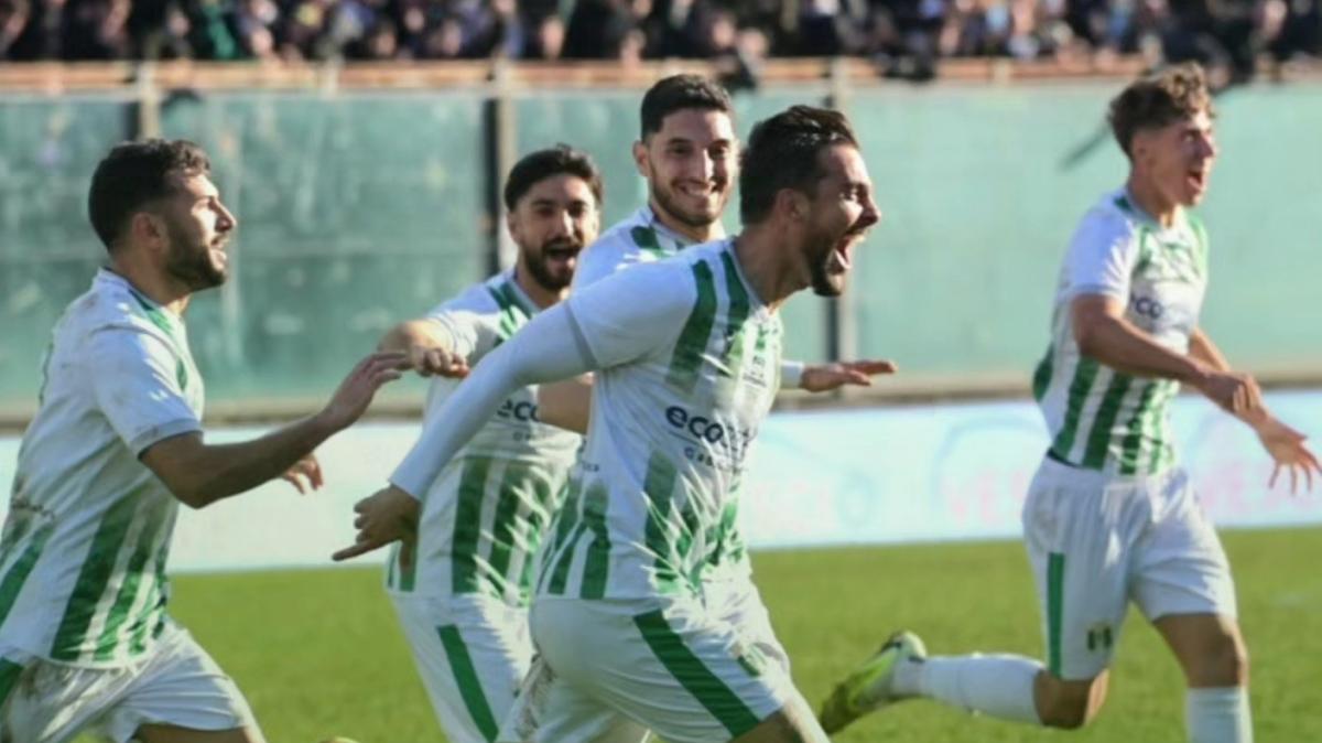 Vigor Lamezia padrona del derby: Cosendey gela il Sambiase al "D'Ippolito"