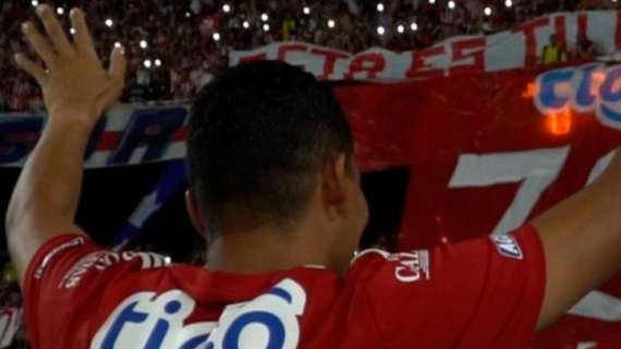 Carlos Bacca lascia l'Europa. L'attaccante torna in Colombia