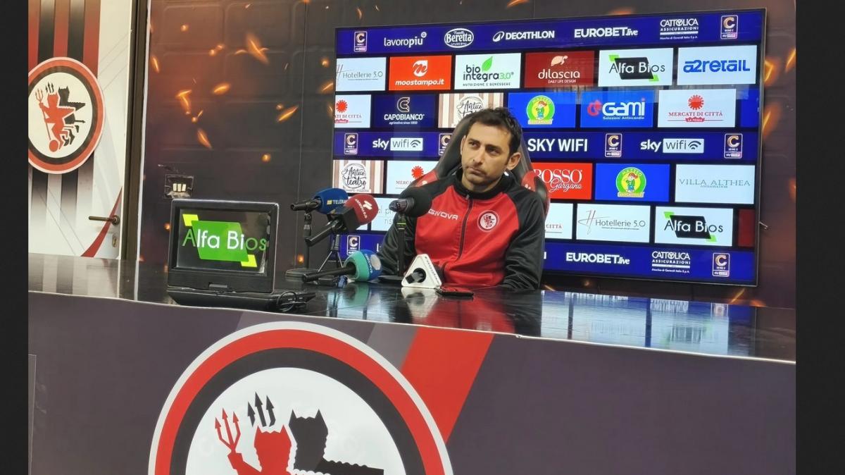 Foggia, l'allarme di Pazienza: «Siamo in pericolo, ora serve un atteggiamento spigoloso e concreto»